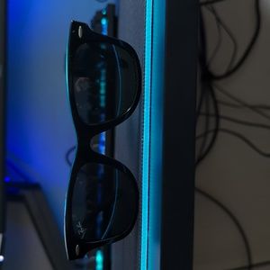 RayBan Wayfarers Sunglass VERY USED